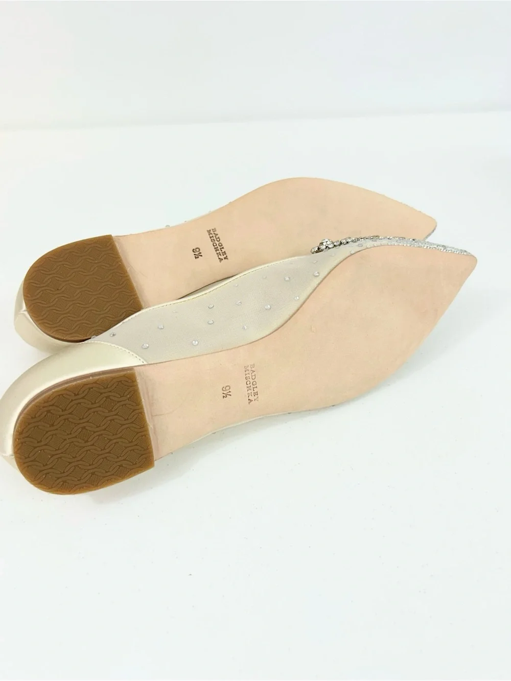 Badgley Mischka Quinn Embellished Flats Gold Satin Size 9.5 NWOT